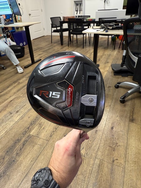 Men's TaylorMade R15 Black Right Handed Driver Stiff Flex 9.5 Loft (Used)