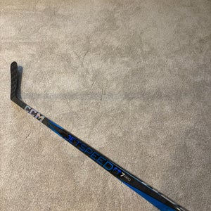 Senior CCM JetSpeed FT7 Pro Right Handed Hockey Stick P29 80 Flex (Used)