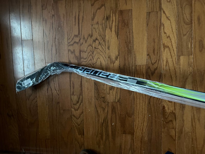Senior Bauer Vapor Hyperlite 2 Left Hand Hockey Stick P92 87 Flex (New)