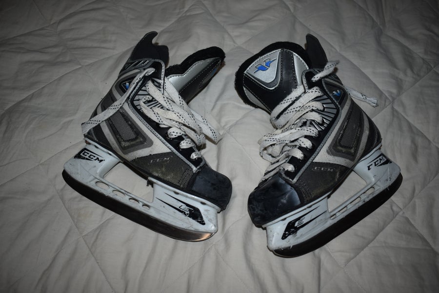 CCM Vector 04 Hockey Skates, Size 1D