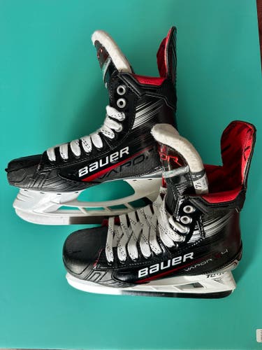 2025 Bauer Vapor X4 Hockey Skates 7.5 (Used)