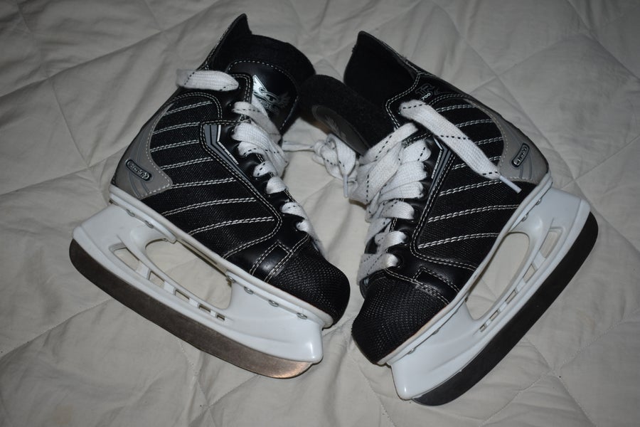 Tour TR-700 Hockey Skates, Size 13J - Great Condition!