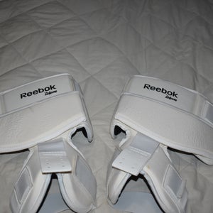 Reebok by Lefevre Hockey Goalie Knee/Thigh pads, White - Top Condition!