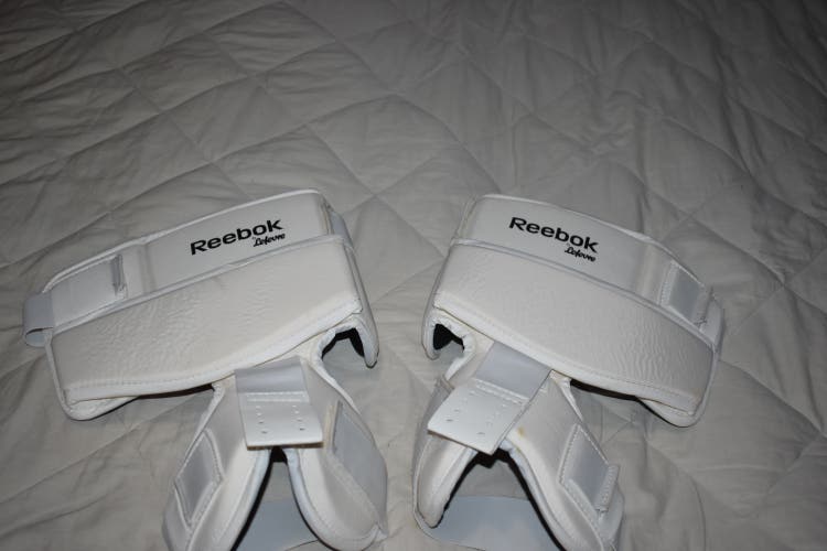 Reebok by Lefevre Hockey Goalie Knee/Thigh pads, White - Top Condition!
