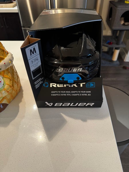 Medium Bauer Re-Akt 3D Helmet (New)
