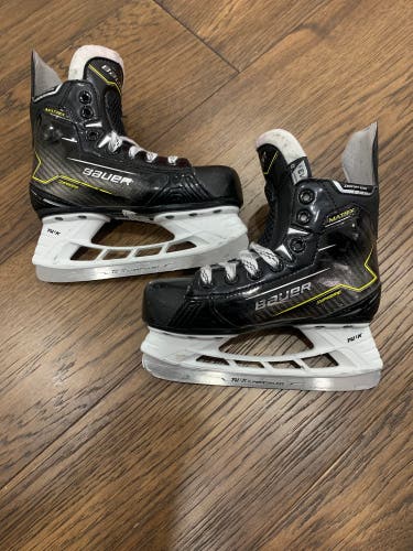 Bauer S24 Supreme Matrix (SMU) Hockey Skates Regular Width 13.5 (Used)