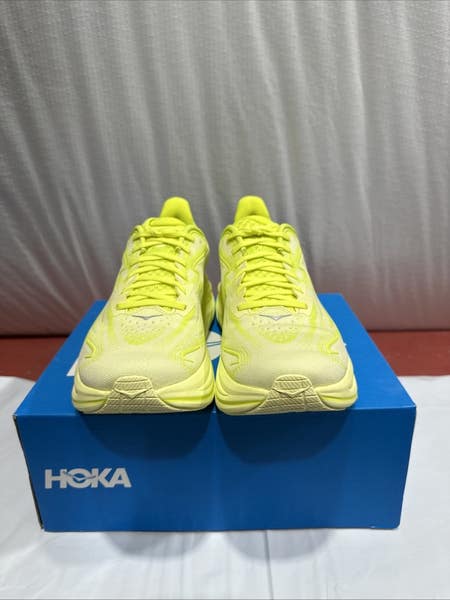 Hoka One One Clifton 10 Running Shoes Size 12 D Yellow Green 1162030 NSS Hoka One One Clifton 10 Running Shoes Size 11.5 D Yellow  main image 4