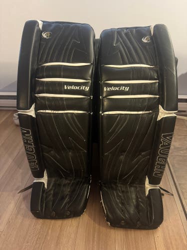 Vaughn Velocity V4 Goalie Leg Pads