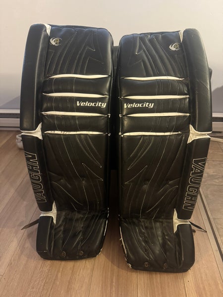Vaughn Velocity V4 Goalie Leg Pads