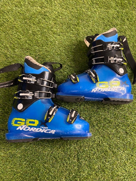 Mondo 24 & 24.5 Nordica GPX Team Ski Boots (Used)