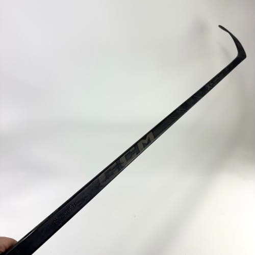 Used Right CCM XF Ghost | 55 Flex P28 Curve Grip | F405