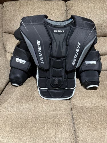Large Bauer GSX Goalie Chest Protector