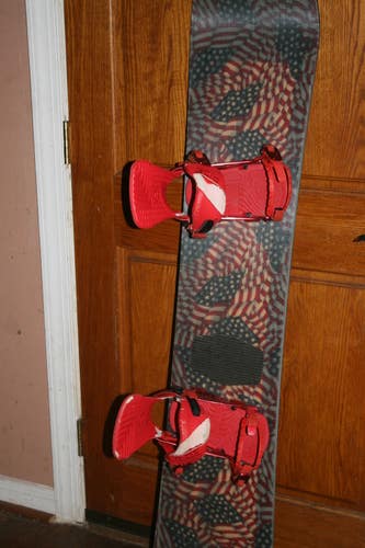Snowboard All Mountain With Ride Medium Bindings 154 cm