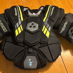 Vaughn Velocity VE8 Int Goalie Chest Protector (Used) | Intermediate XL