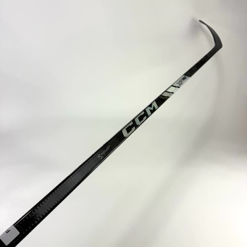 New Right CCM Tacks XF Pro | 85 Flex Mackinnon Pro Curve Grip | F275