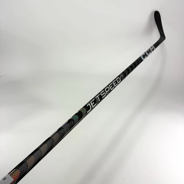 New Left CCM Jetspeed FT5 Pro | 75 Flex P28 Curve Grip | F281