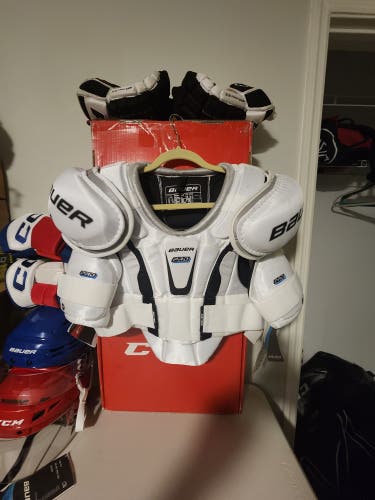 Men's XL Senior Bauer Pro Series Shoulder Pads Pro Stock (New)