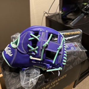 2025 Victus RH Infield Baseball Glove 11.5" (New)