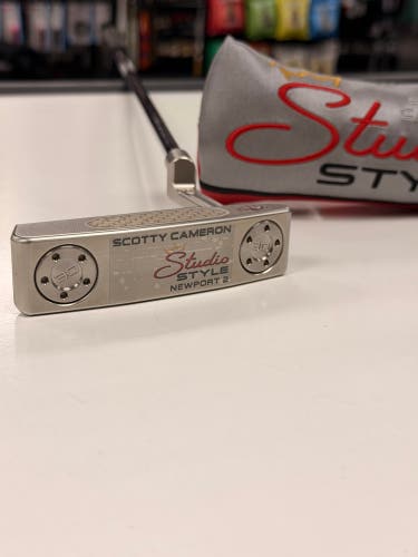 2025 Scotty Cameron Studio Style Newport 2 Blade Right Handed Putter 35" (New)