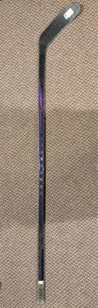 Senior Bauer Proto-R Right Handed Hockey Stick P28M 77 Flex (Used)