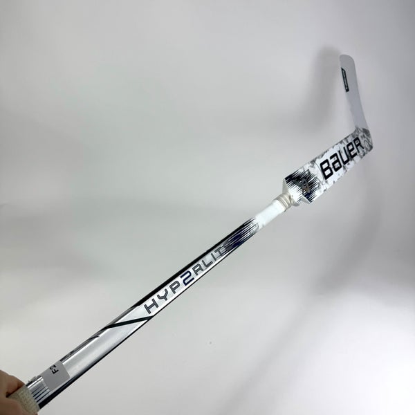 Used Regular White/Navy Bauer Vapor Hyperlite 2 Goalie Stick | 25" Paddle Wedge Curve | F299