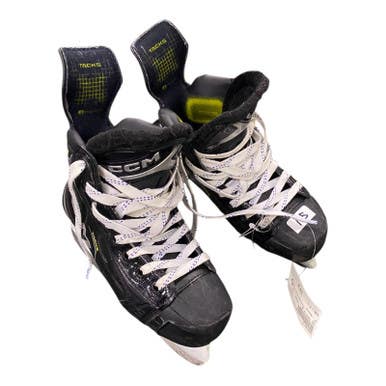 Used CCM TACKS XF 80 Junior Hockey Skate Junior 01.5 11375-S000365775