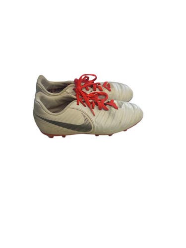 Used Nike Soccer Cleats White Junior 01.5 11862-S000091874