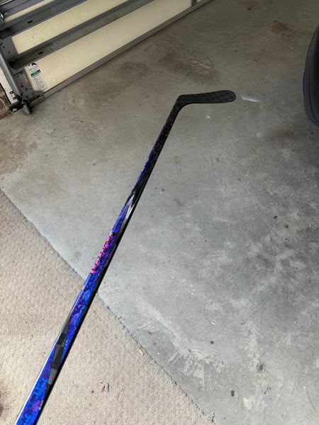 Senior Bauer Twitch Right Handed Hockey Stick P92 70 Flex (Used)