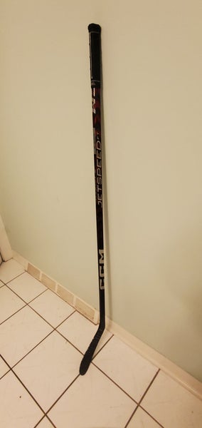 CCM JetSpeed FT5 Pro Right Handed Hockey Stick P28 55 Flex