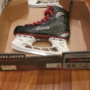 Bauer Vapor X500 Hockey Skates Regular Width Size 3.5 (Used)