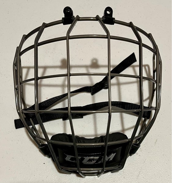 CCM FM680 Full Cage - Medium