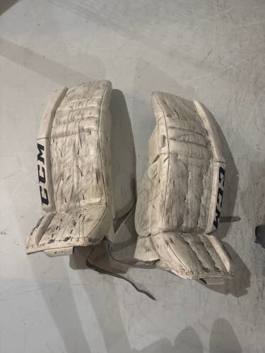 33" CCM Extreme Flex 760 Goalie Leg Pads (Used)