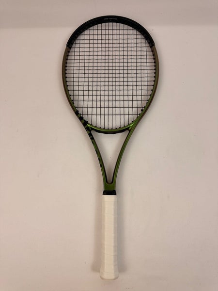 Wilson Blade 98 18x20 V8, 4 1/4 Excellent 9.5/10