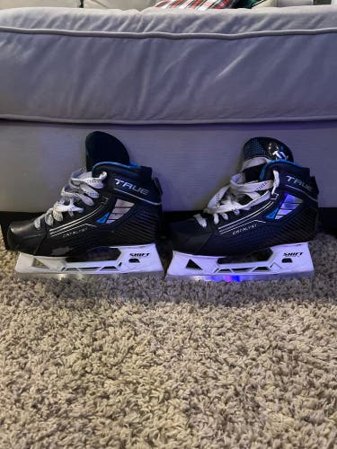 2024 True Catalyst 5X4 Hockey Goalie Skates Size 4.5 (Used)