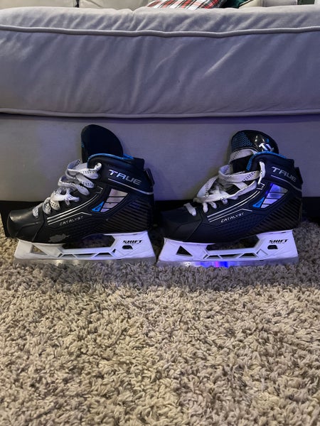 2024 True Catalyst 5X4 Hockey Goalie Skates Size 4.5 (Used)