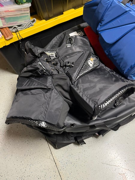 Senior Medium 2025 Brian's Optik 3 Pro Hockey Goalie Pants Custom Length (Used)