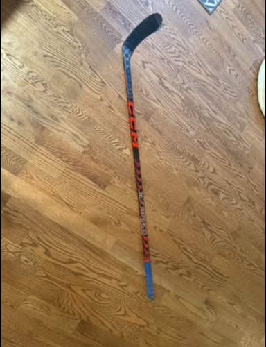 Youth CCM JetSpeed Right Handed Hockey Stick P28 40 Flex (Used)