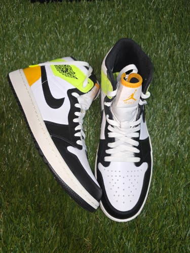 Nike Air Jordan 1 High Golf 'Gold Toe' shoe.