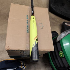 Easton ADV 360 Composite Bat (-8) 24 oz 32" (Used)