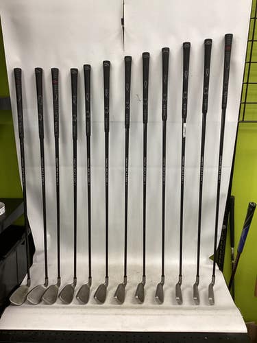 Used Callaway BIG BERTHA Mens Iron Set RH 2I-GW/AW 11851-S000040925