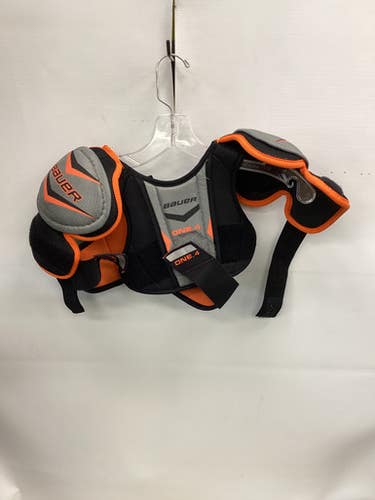 Used Bauer ONE.4 Youth Shoulder Pads SM 11851-S000040922