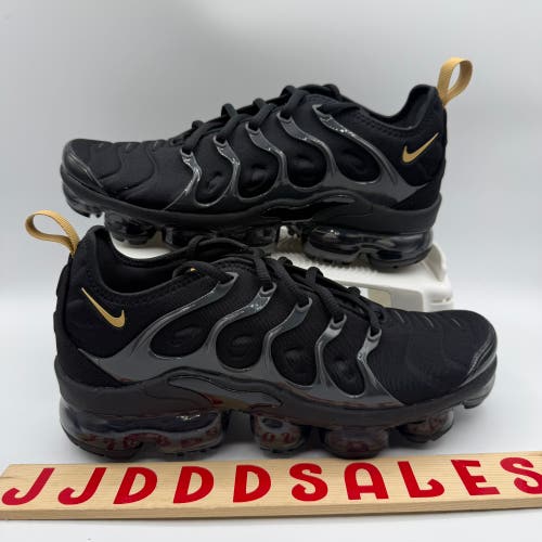Nike Air Vapormax Plus Black Metallic Gold Anthracite BQ5068-001 Men’s Sz 7.5
New Without Box