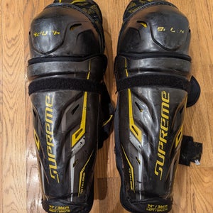 Intermediate Bauer Supreme TotalOne MX3 14" Shin Pads (Used)
