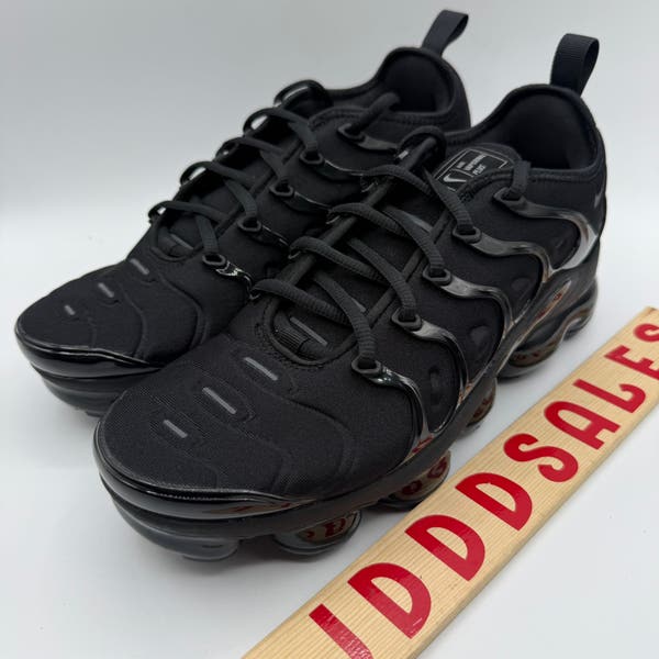 Nike Air VaporMax Plus Triple Black Shoes 924453-004 Men display picture 1