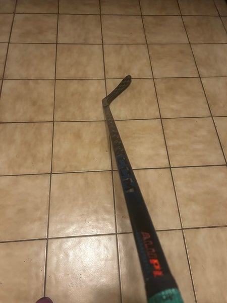 Senior CCM Vizion Right Handed Hockey Stick P28 97 Flex Pro Stock (Used)