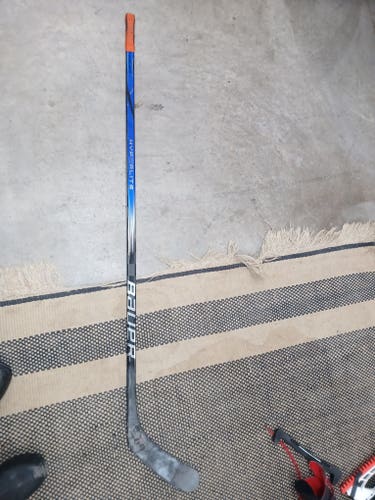Senior Bauer Vapor Hyperlite 2 Left Hand Hockey Stick P90TM 77 Flex (Used)