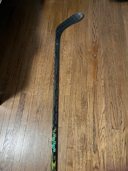 Gold Junior Bauer Proto-R Right Handed Hockey Stick P28 50 Flex (Used)