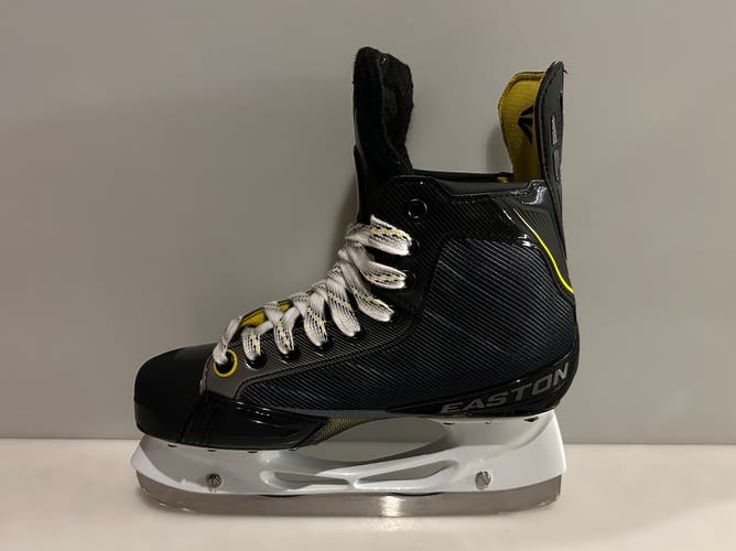 New Easton Stealth RS Junior Skates - Size 4 NIB