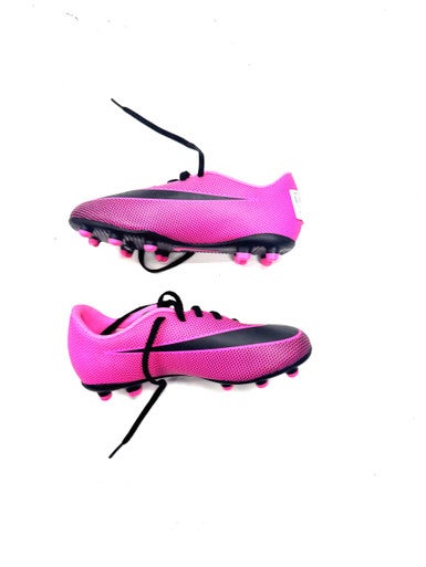 Used Nike Soccer Cleats Pink Junior 03.5 11860-S000301550