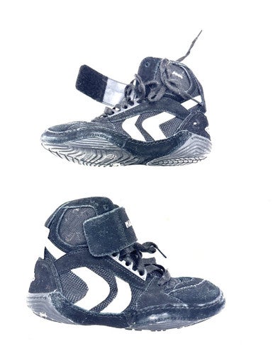 Used Wrestling Shoes Black Youth 12.0 11860-S000301656